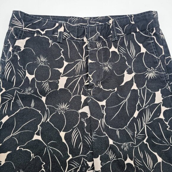 Women's Floral Print Bermuda Shorts | FMX Design Studio | Size 3 - Picture 12 of 12
